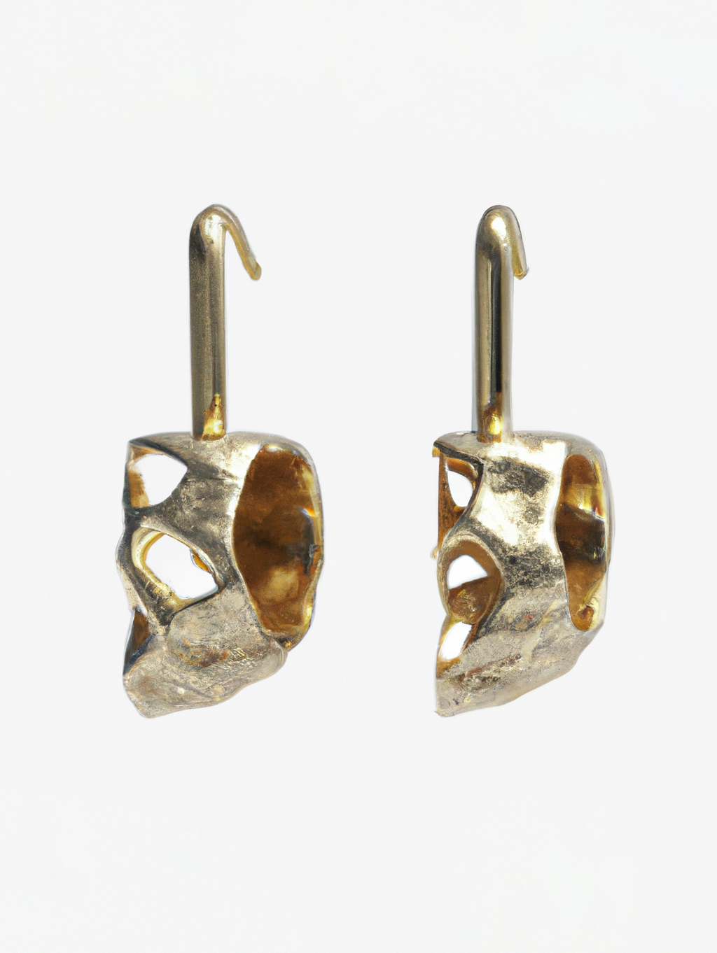 Silberner Ring mit rauer Oberfläche